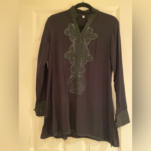 Tops - Black embroidered Tunic